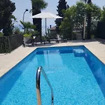 Maria 10 With Swimming Pool 아파트 *