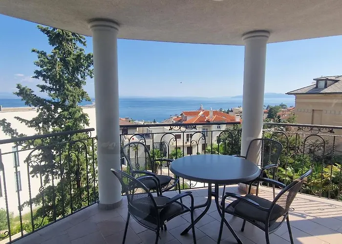 Maria 10 With Swimming Pool Апартаменты *