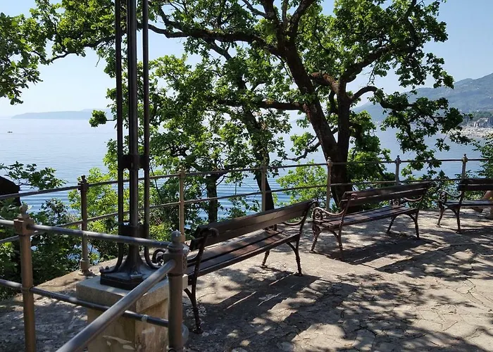 Maria 10 With Swimming Pool Апартаменты Опатия